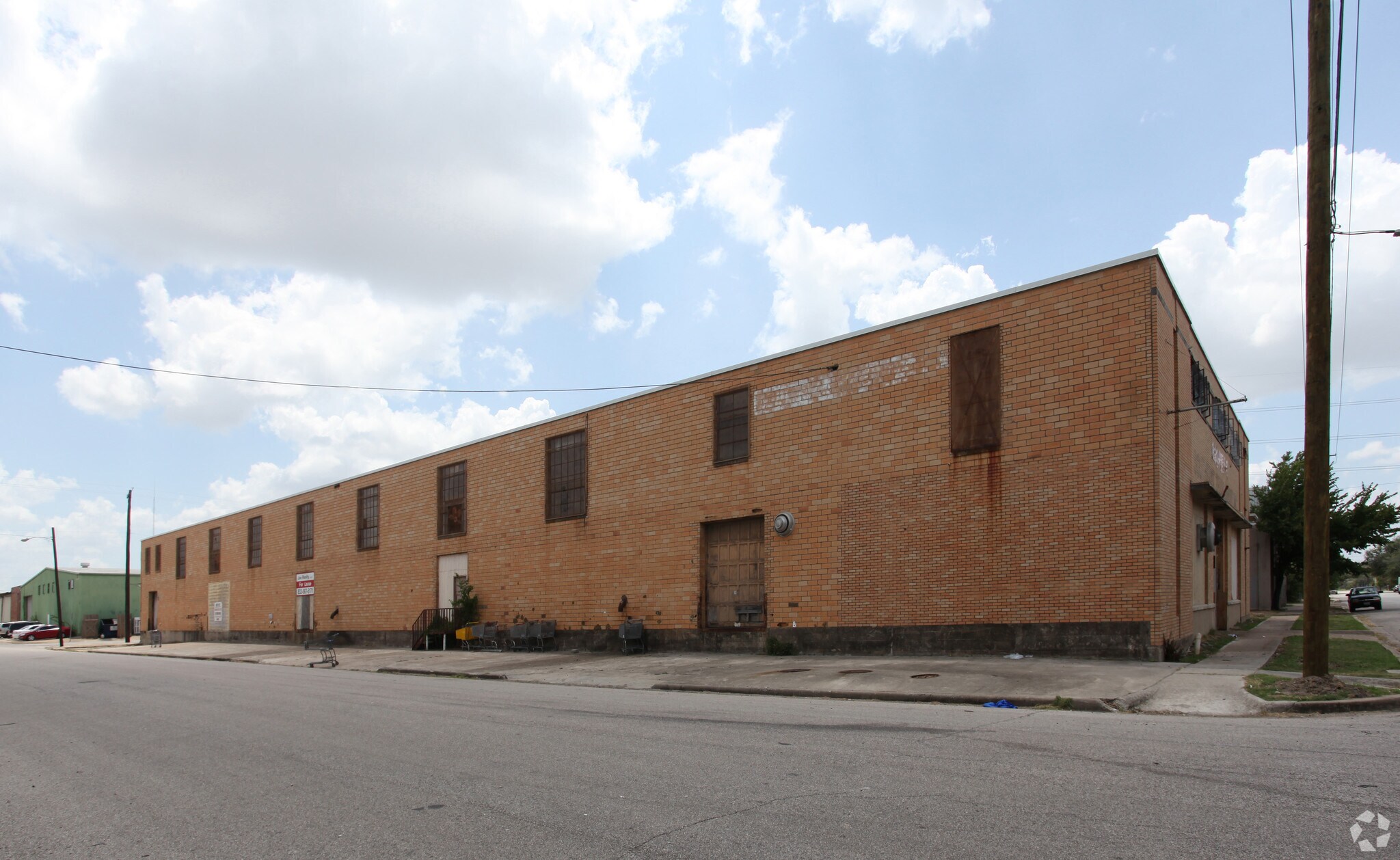 1111 Live Oak St, Houston, TX à louer Photo principale– Image 1 sur 17