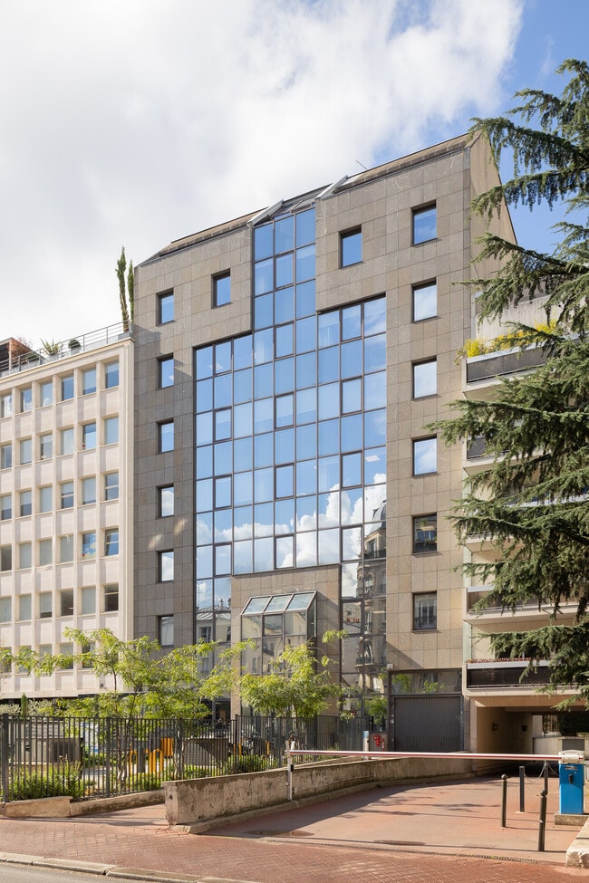 Plus de détails pour 39 Rue Anatole France, Levallois-Perret - Bureau à louer