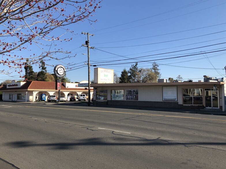 2239 Brown St, Napa, CA à louer - Photo de l’immeuble – Image 1 sur 1