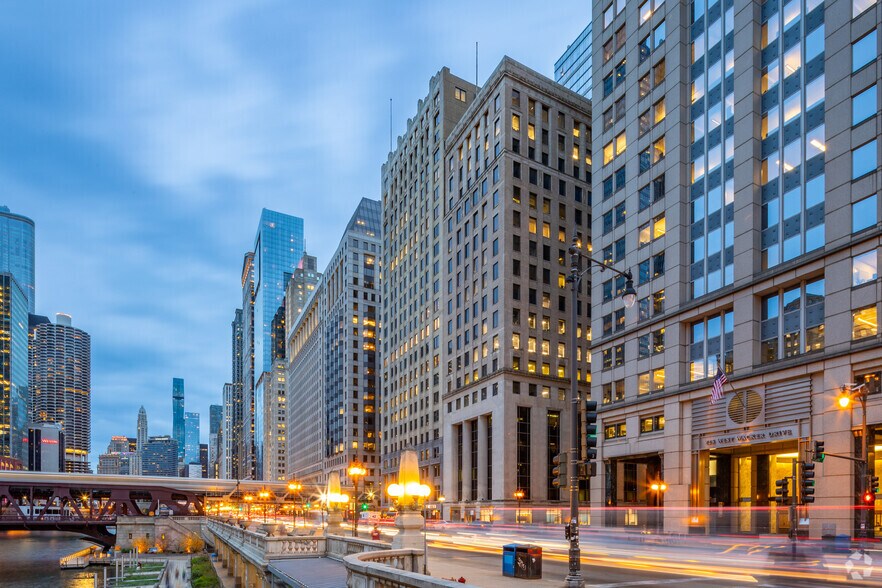 205 W Wacker Dr, Chicago, IL à louer - Photo de l’immeuble – Image 2 sur 8