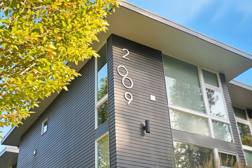 2009 S Grand Blvd, Spokane, WA à vendre - Photo de l’immeuble – Image 3 sur 25