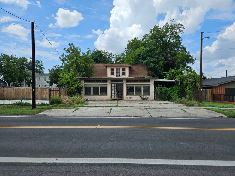 917 Nolan St, San Antonio, TX à vendre - Photo principale – Image 1 sur 10