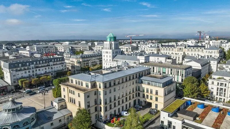 Bureau dans Chessy à louer - Photo de l’immeuble – Image 3 sur 4