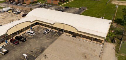 1305-1331 W 40 Hwy, Blue Springs, MO à louer Photo de l’immeuble– Image 2 sur 4