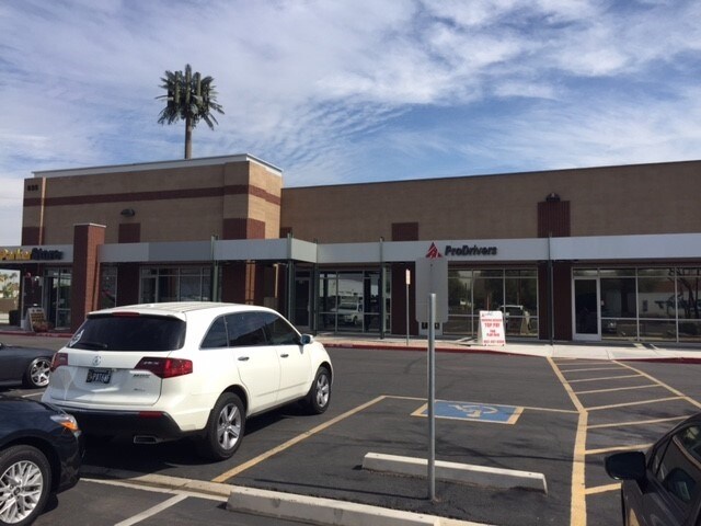 835 N 43rd Ave, Phoenix, AZ à louer - Photo de l’immeuble – Image 2 sur 6