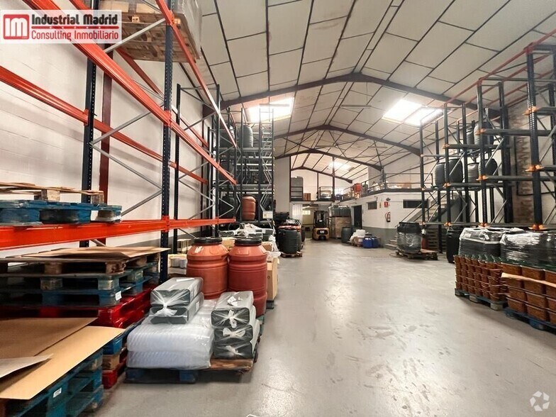 Industriel/Logistique dans Arganda del Rey, Madrid à vendre - Photo de l’immeuble – Image 3 sur 11