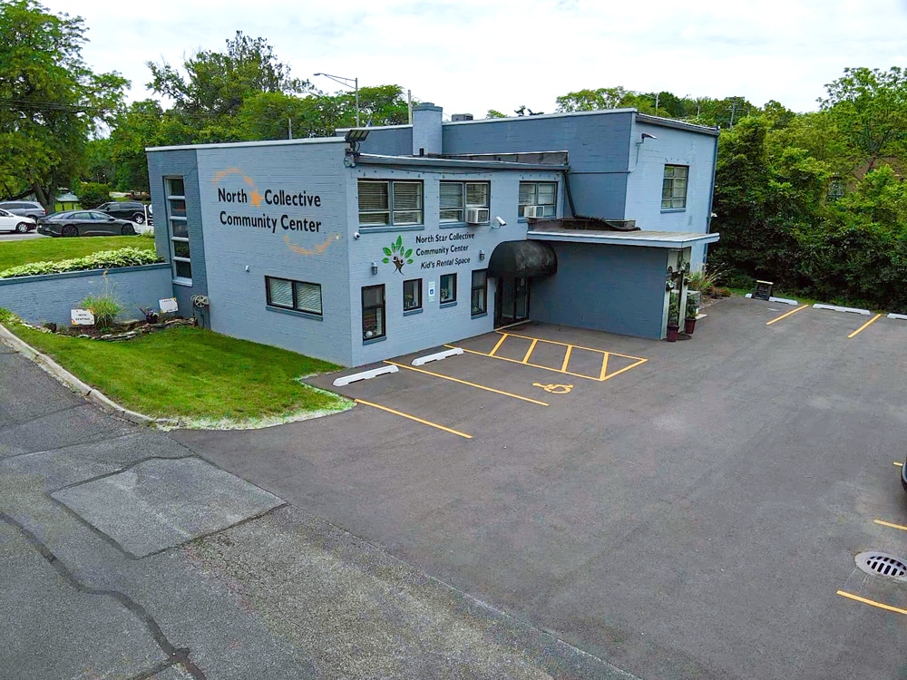 14 E State St, North Aurora, IL à louer Photo intérieure– Image 1 sur 7