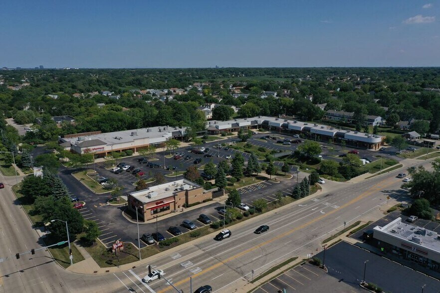1801-1861 W Golf Rd, Schaumburg, IL à louer - Photo de l’immeuble – Image 1 sur 5