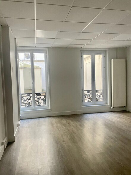 2 Boulevard Saint-Denis, Paris à louer - Photo de l’immeuble – Image 3 sur 7