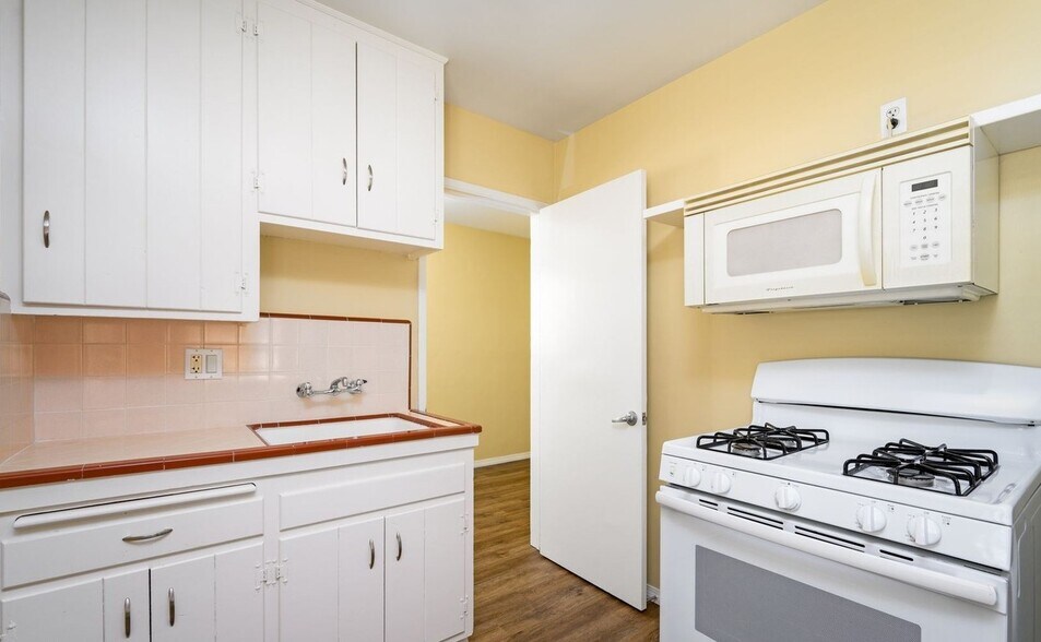 5752-5758 Riley St, San Diego, CA à vendre - Photo de l’immeuble – Image 2 sur 10