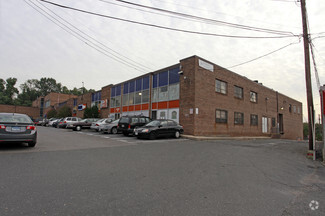 Plus de détails pour 6500-6527 Chillum Pl NW, Washington, DC - Industriel/Logistique à louer