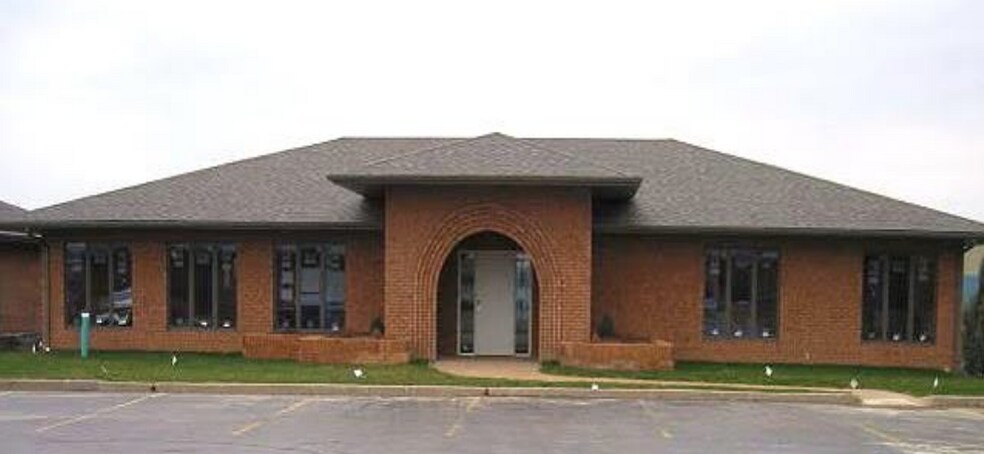 9 Park Place, Swansea, IL à vendre - Photo de l’immeuble – Image 1 sur 10