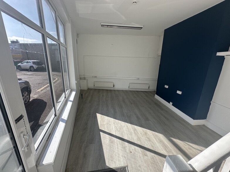 13 Bridge Grove, West Bridgford à louer - Photo de l’immeuble – Image 2 sur 3