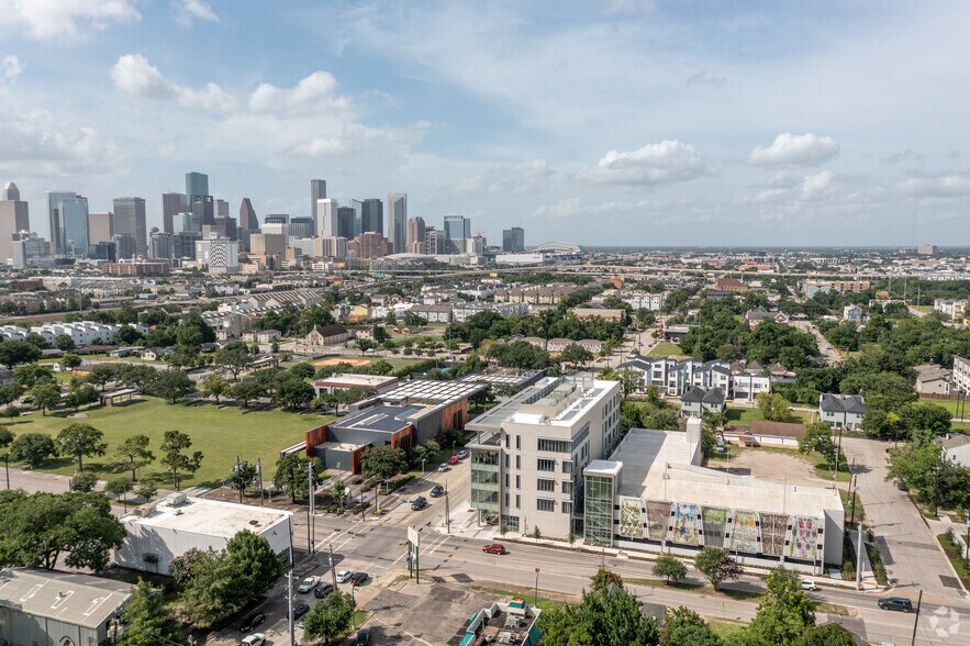 3131 Emancipation Ave, Houston, TX à louer - Aérien – Image 2 sur 6