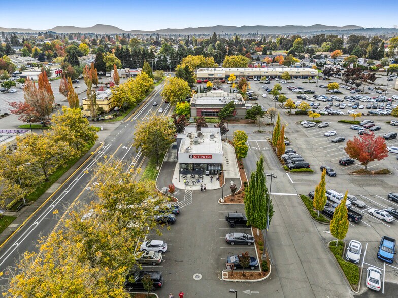 1961 14th Ave SE, Albany, OR à vendre - Photo de l’immeuble – Image 2 sur 6