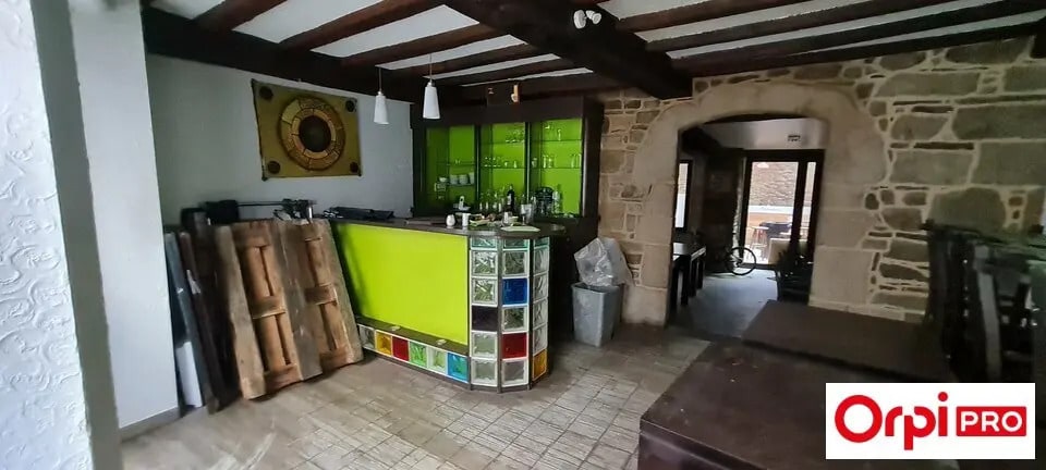 Local commercial dans Saint-Brieuc à louer - Photo de l’immeuble – Image 2 sur 6
