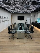 4851 Paramount Dr, San Diego, CA à louer Photo intérieure– Image 2 sur 17