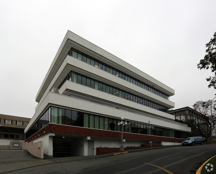 810 Blanshard St, Victoria, BC à louer - Photo de l’immeuble – Image 1 sur 6