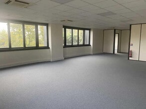 Bureau dans Saint-Didier-au-Mont-d'Or à louer Photo intérieure– Image 2 sur 2