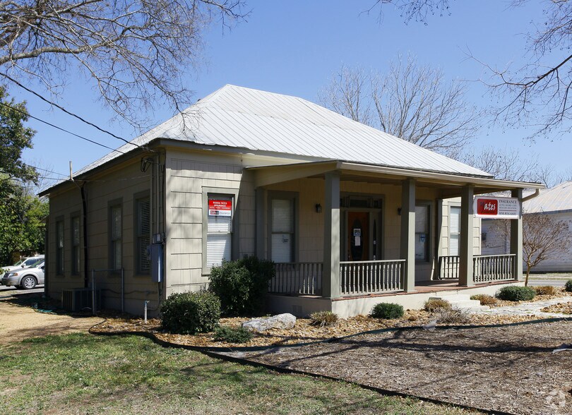 926 E Blanco Rd, Boerne, TX à vendre - Photo principale – Image 1 sur 8