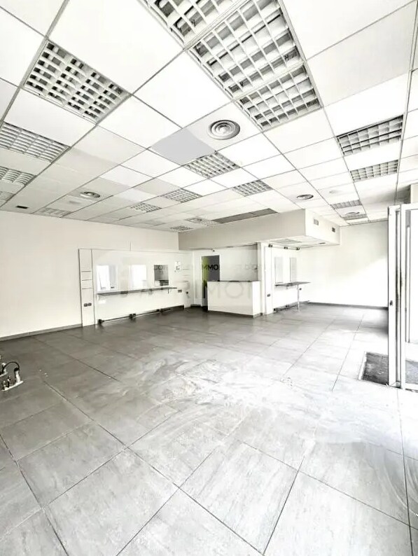 Plus de détails pour 24 Boulevard De Saint Loup, Marseille - Local commercial à louer