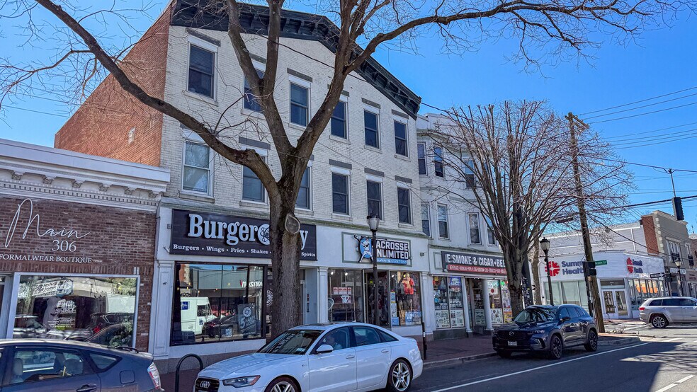 308-312 Main St & 2-8 Green St, Huntington, NY à vendre - Photo de l’immeuble – Image 2 sur 3