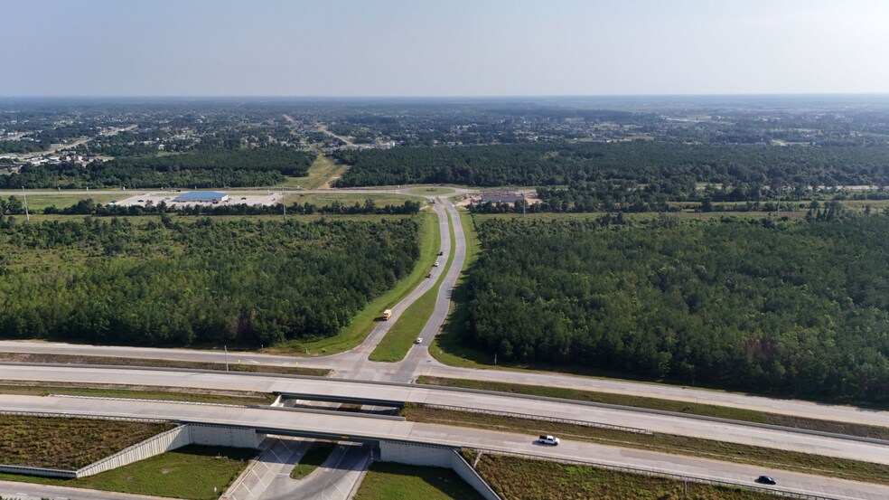 0002 County Road 3549, Cleveland, TX à vendre - Photo de l’immeuble – Image 3 sur 10