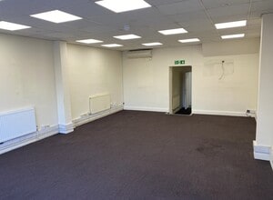 26 Green Ln, Northwood à louer Photo intérieure– Image 2 sur 4