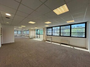 Bureau dans Aix-en-Provence à louer Photo intérieure– Image 1 sur 9