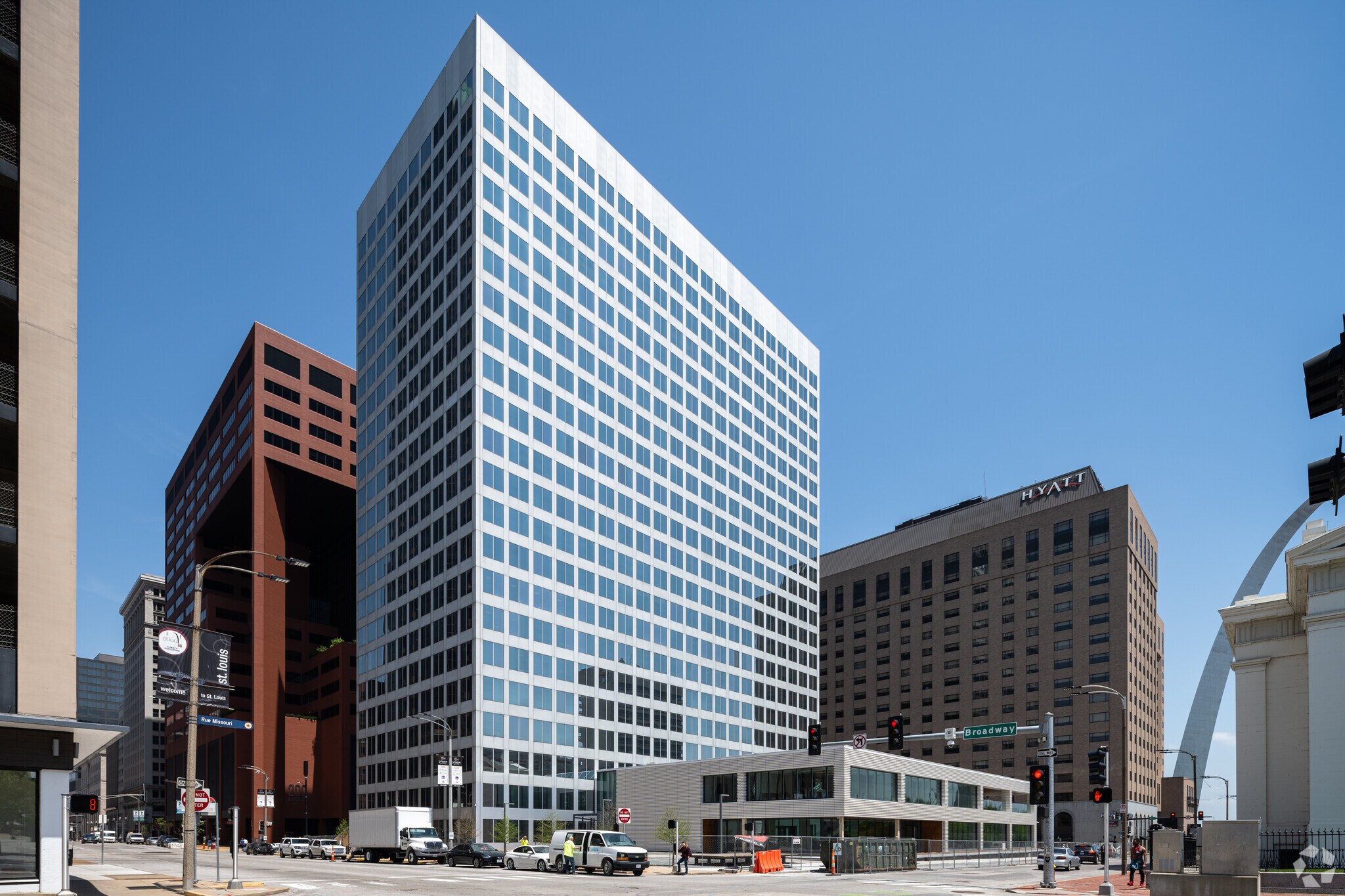 100 N Broadway, Saint Louis, MO à louer Photo principale– Image 1 sur 7