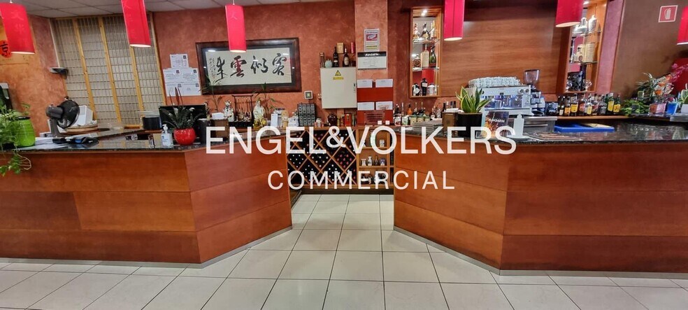 Local commercial dans Vic, Barcelona à vendre - Photo intérieure – Image 3 sur 15
