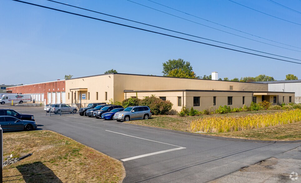 69 Leggett St, East Hartford, CT à louer - Photo de l’immeuble – Image 1 sur 7