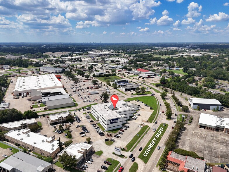 10500 Coursey Blvd, Baton Rouge, LA à louer - Photo de l’immeuble – Image 2 sur 12