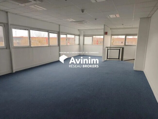 Plus de détails pour Industriel/Logistique à louer
