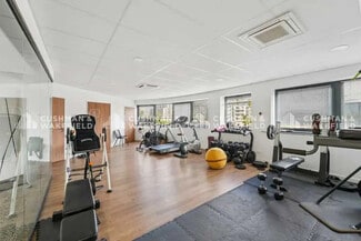 Plus de détails pour 82 Rue Villeneuve, Clichy - Bureau à louer