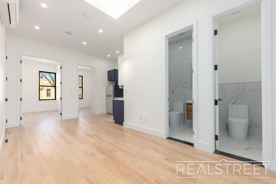 1276 Jefferson Ave, Brooklyn, NY à vendre - Photo de l’immeuble – Image 3 sur 11