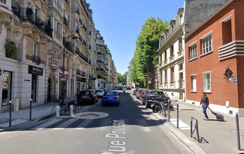 Local commercial dans Paris à louer - Photo de l’immeuble – Image 2 sur 3