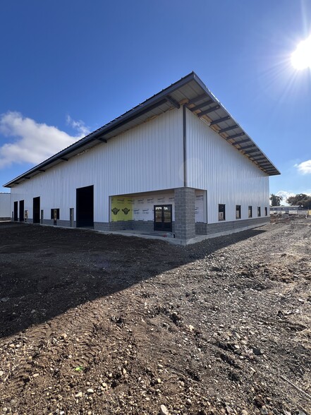 171 Bateman Dr, Medford, OR à louer - Photo de l’immeuble – Image 1 sur 12
