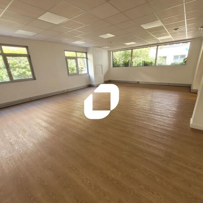 Plus de détails pour Bureau à vendre