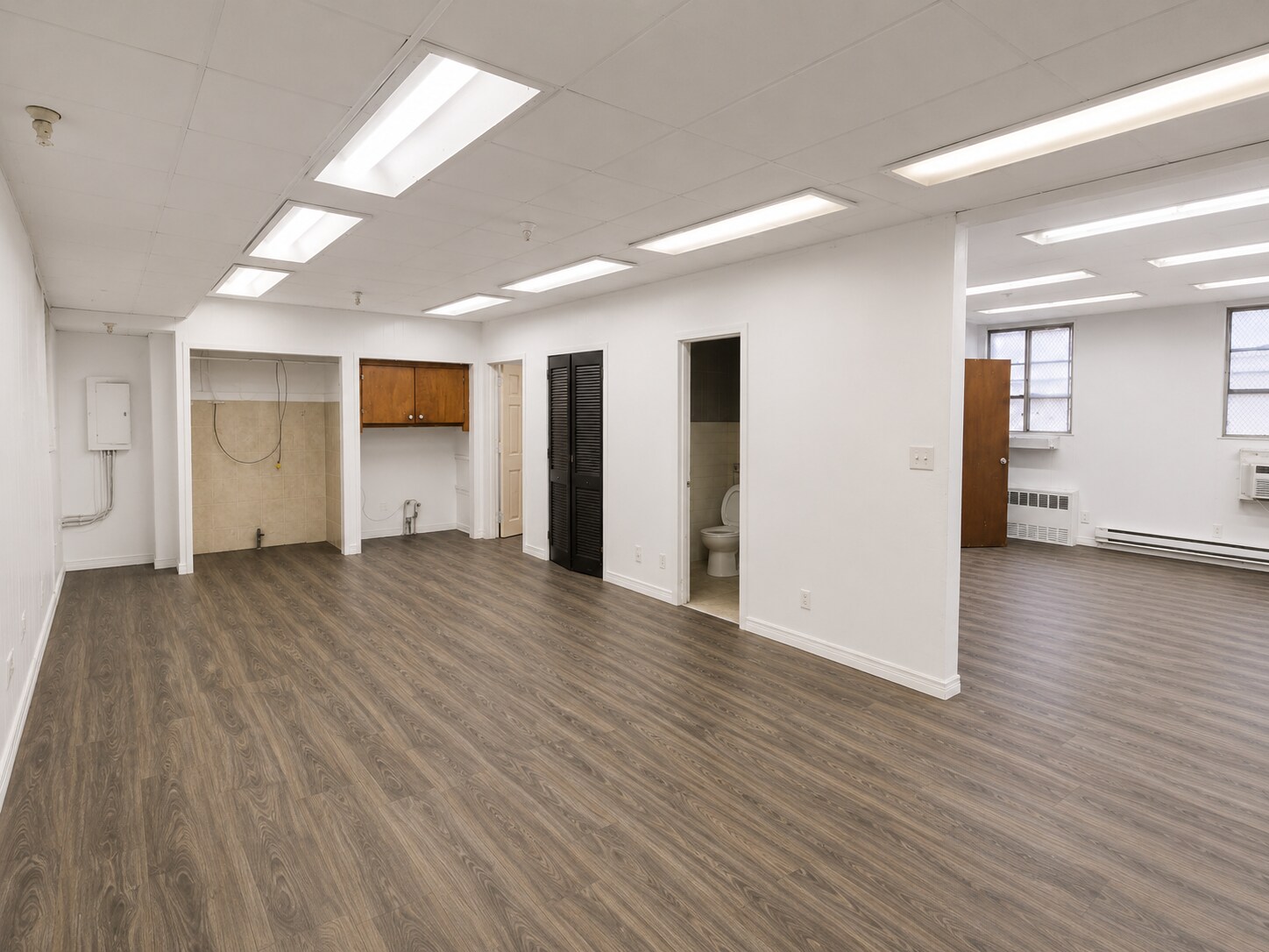 372 Ten Eyck St, Brooklyn, NY à louer Photo de l’immeuble– Image 1 sur 7