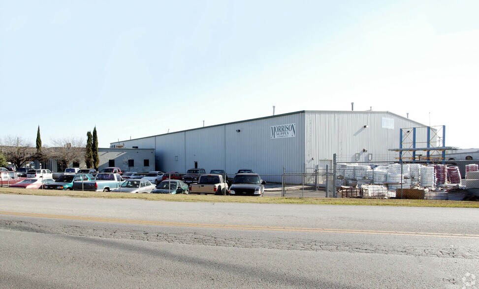 10130 Jones Maltsberger Rd, San Antonio, TX à louer - Photo de l’immeuble – Image 3 sur 10