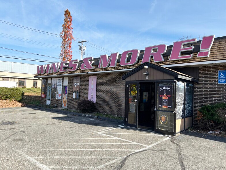 5 Eastern Steel Rd, Milford, CT à vendre - Photo de l’immeuble – Image 2 sur 11