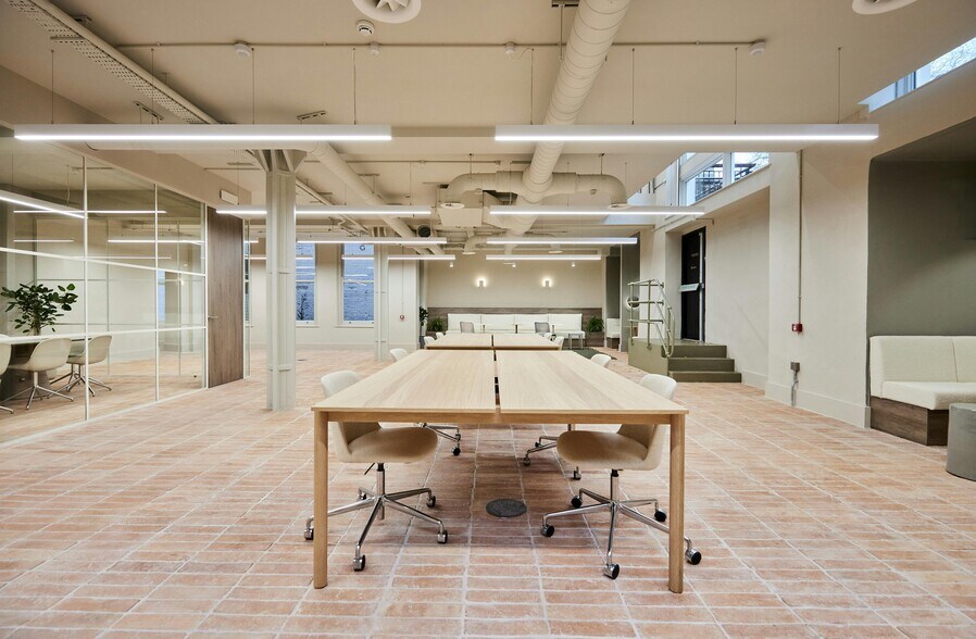 60 Ironmonger Row, Londres à louer - Photo de l’immeuble – Image 3 sur 26