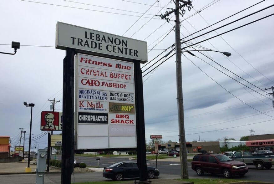 700 W Main St, Lebanon, KY à louer - Photo de l’enseigne sur pylône – Image 2 sur 3
