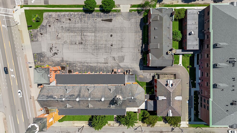 101 Swinburne St, Buffalo, NY à vendre - Photo de l’immeuble – Image 2 sur 31