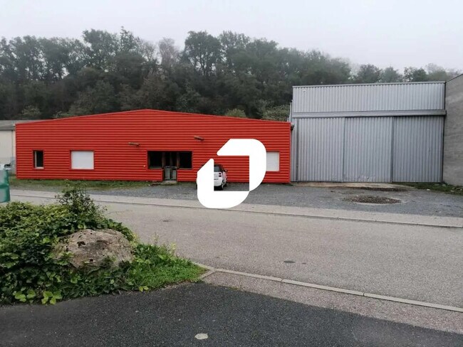 Plus de détails pour 190 Rue Marie Paule Rive, Marcilly-d'Azergues - Bureau, Local d'activités à louer