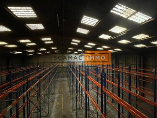 Plus de détails pour Bureau, Industriel/Logistique à louer