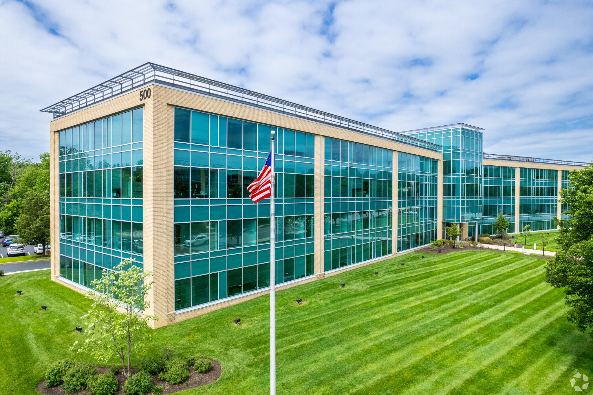 500 Office Center Dr, Fort Washington, PA à louer Photo de l’immeuble– Image 1 sur 10