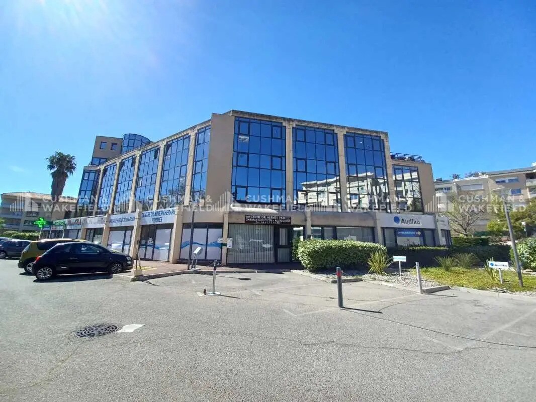 64 Avenue D'Haifa, Marseille à louer Photo de l’immeuble– Image 1 sur 14
