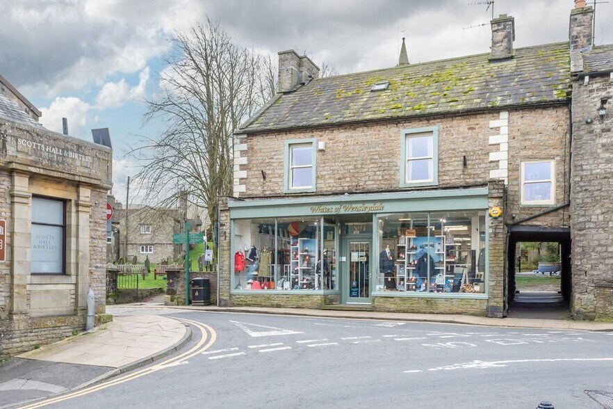 1 Market Pl, Hawes à vendre - Photo de l’immeuble – Image 1 sur 26